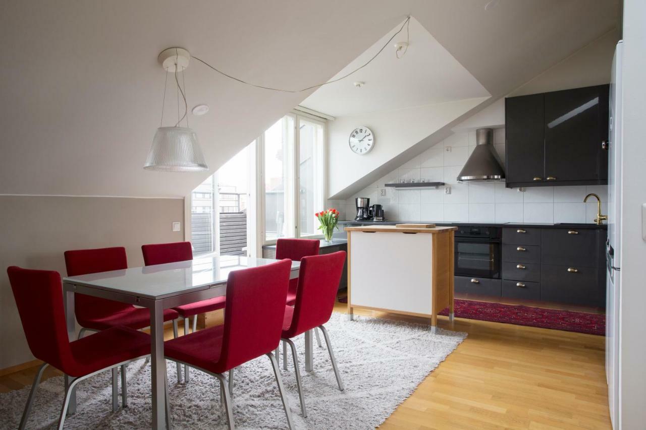 2Ndhomes 2Br City Center Penthouse With Balcony And Sauna Хельсинки Экстерьер фото